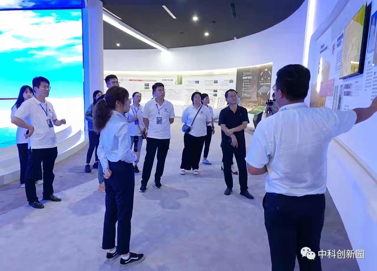 公司高层参观潍坊市中科创新园并达成合作意向